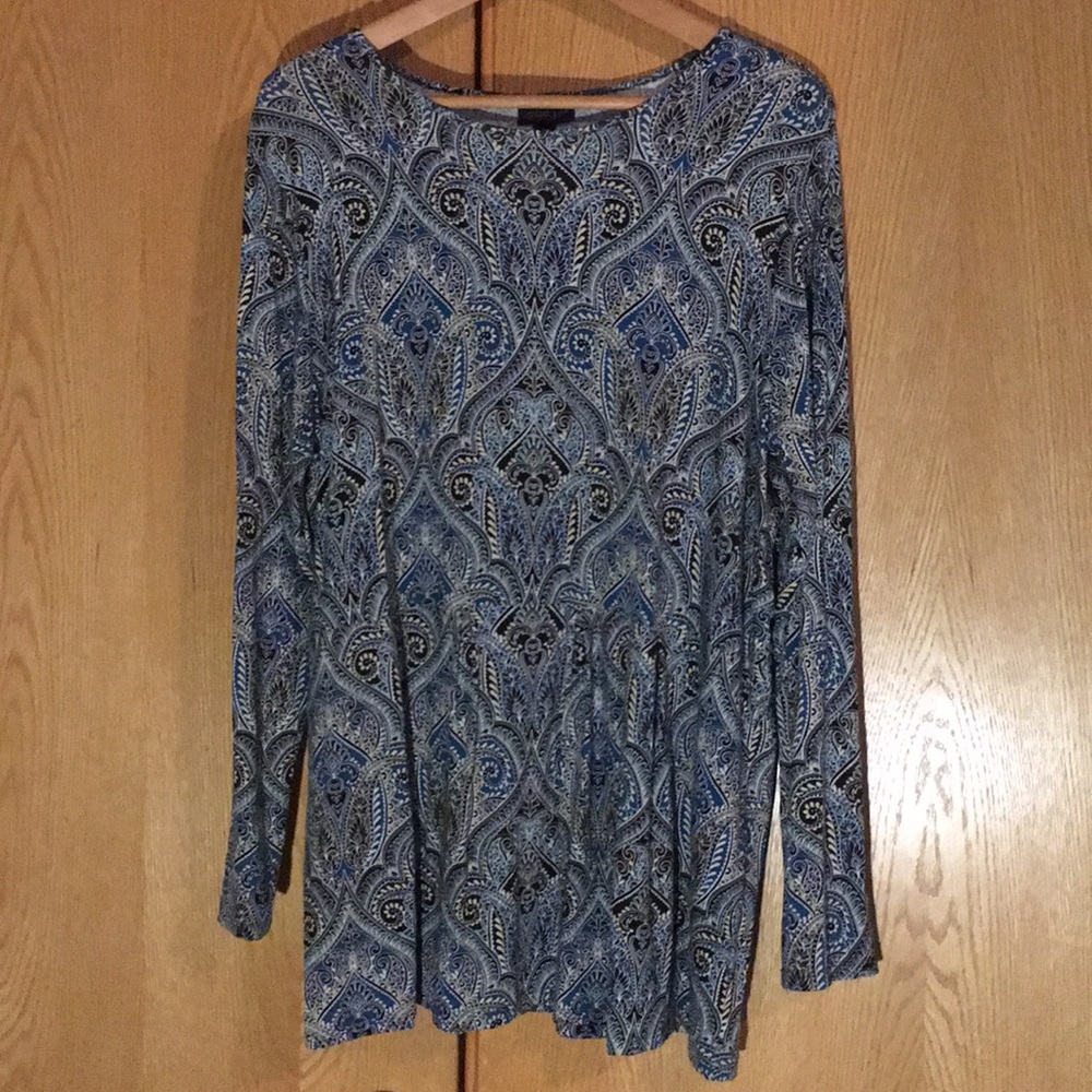 J. Jill soft & flowy pleated paisley l/s blouse